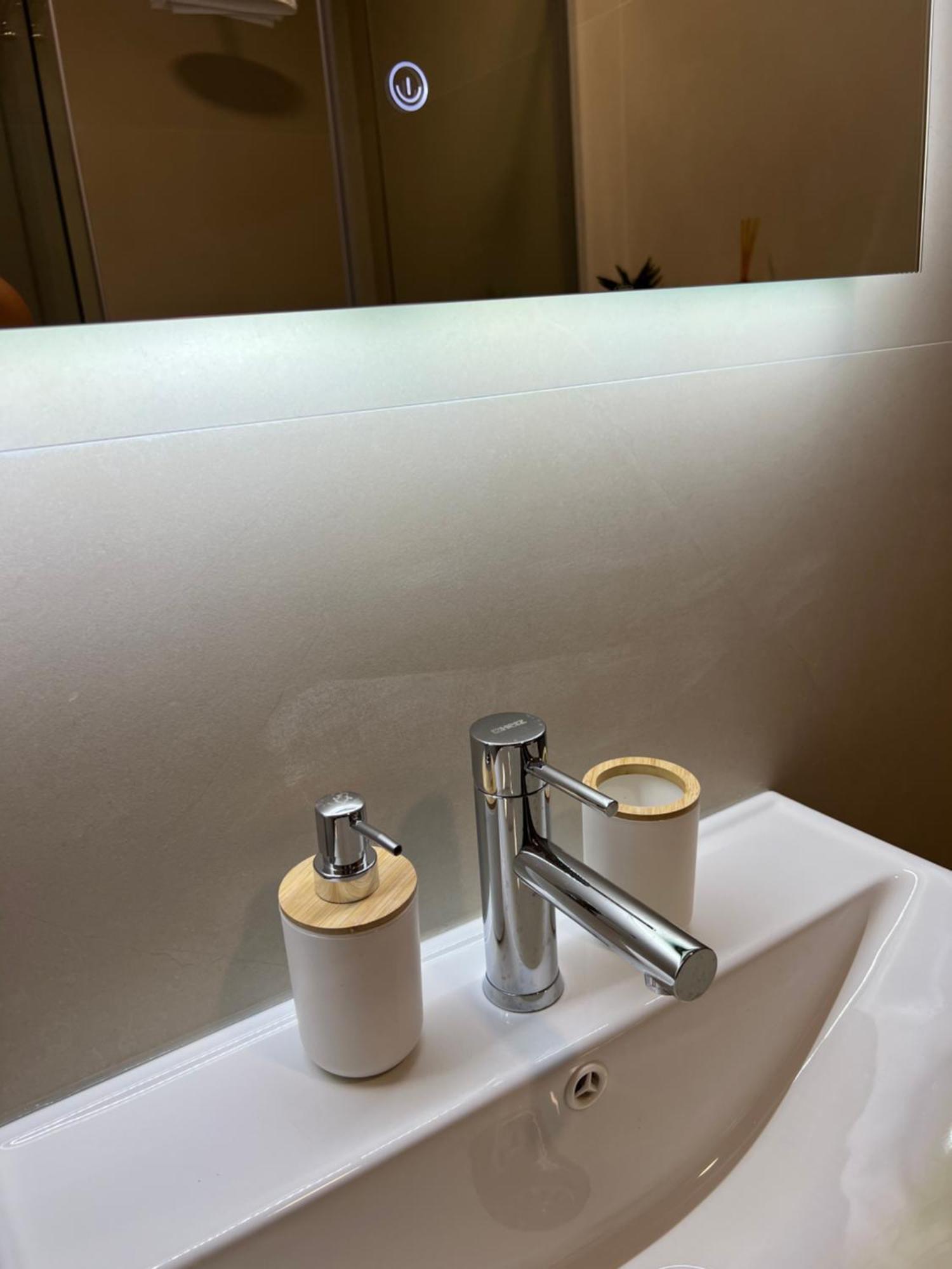 Montenegro Luxury Suites - New City พอดโกริกา ภายนอก รูปภาพ